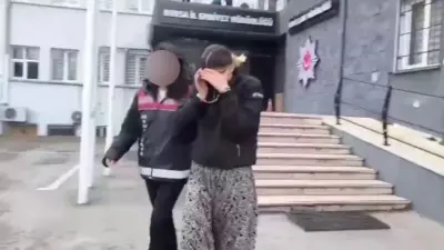 Bursa’da farklı adreslere girerek hırsızlık yapan ve 107 suç kaydı