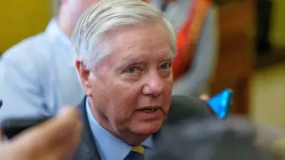 ABD Başkanı Donald Trump ile Air Force One uçağında gazetecilere