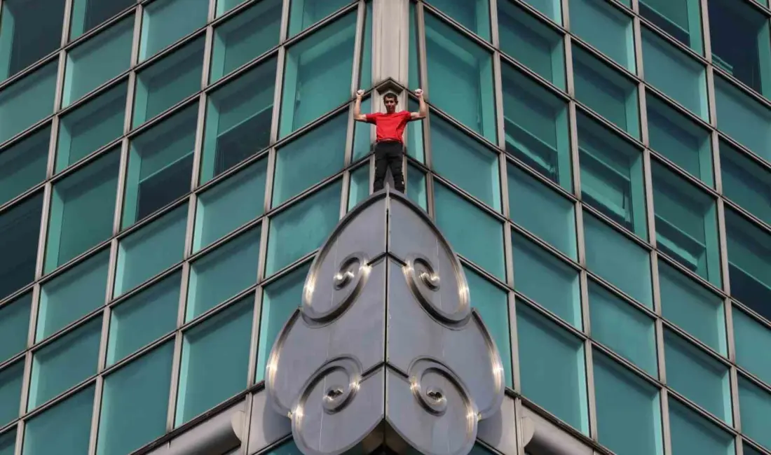 Ünlü ABD’li tırmanış sporcusu Alex Honnold, Tayvan’ın başkenti Taipei’de ülkenin