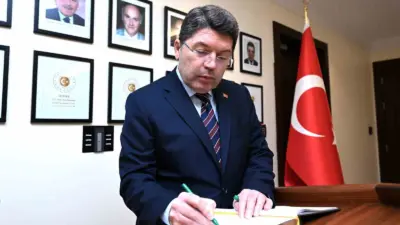 Adalet Bakanı Yılmaz Tunç, Katar’da “Gelişen Trendler ve Gelecek Vizyonları”