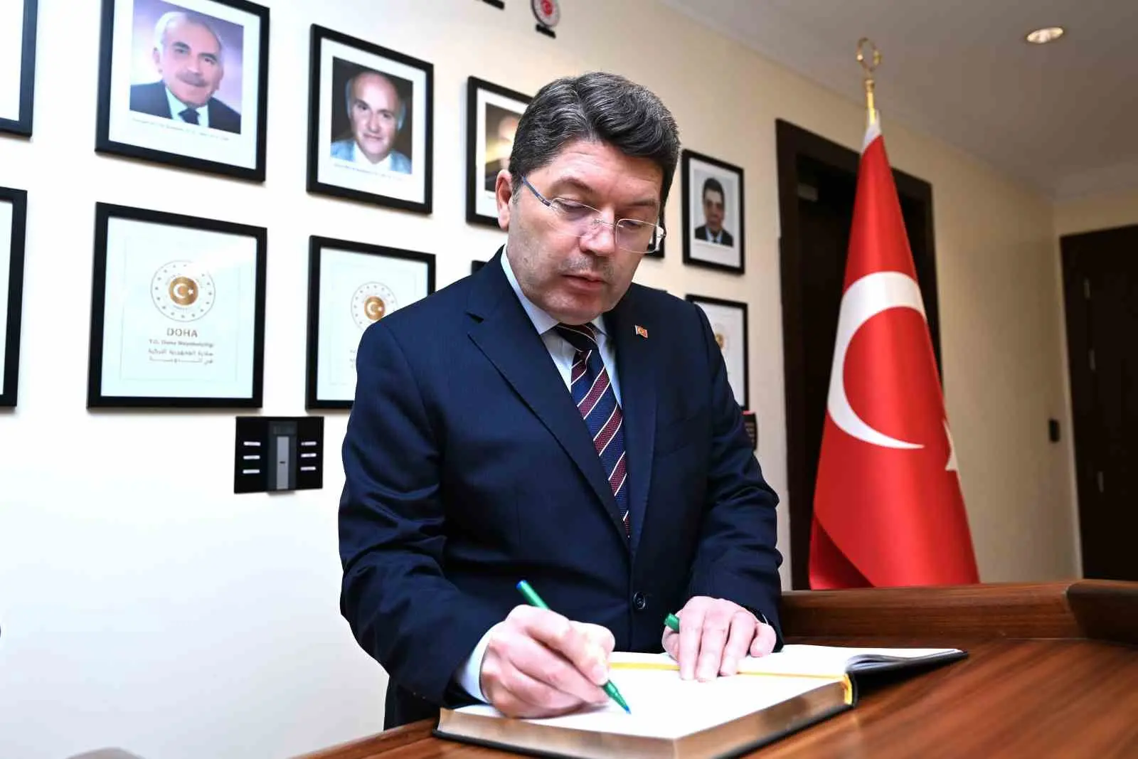 Adalet Bakanı Yılmaz Tunç, Katar’da “Gelişen Trendler ve Gelecek Vizyonları”