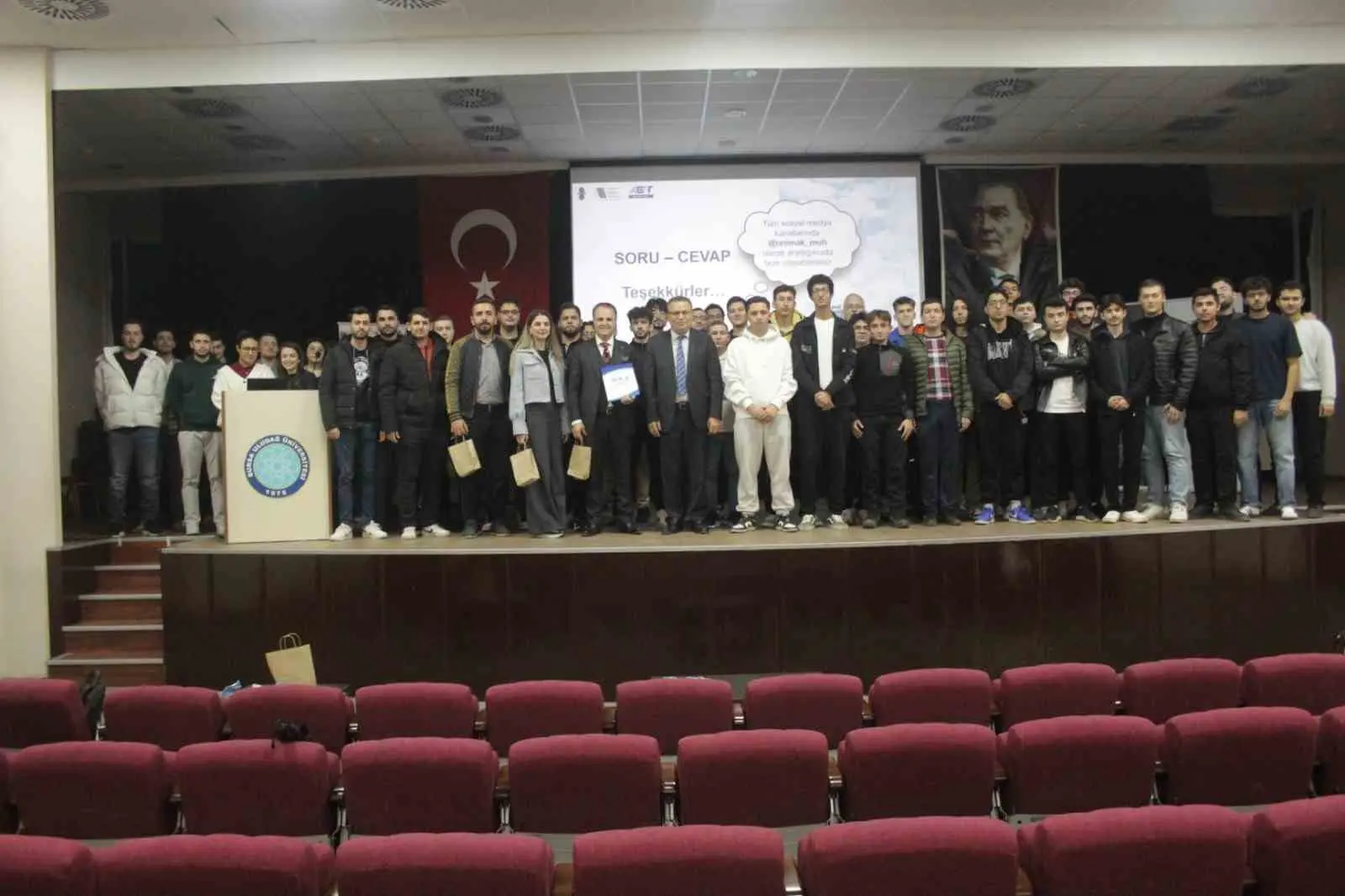 Eğitime verdiği katkılarla hafızalarda yer edinen iş adamı Asım Kocabıyık,