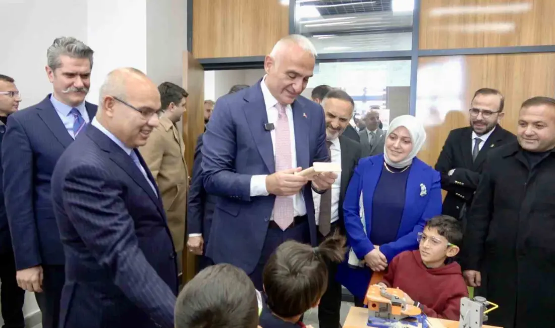 Kültür ve Turizm Bakanı Mehmet Nuri Ersoy, bir dizi ziyaret