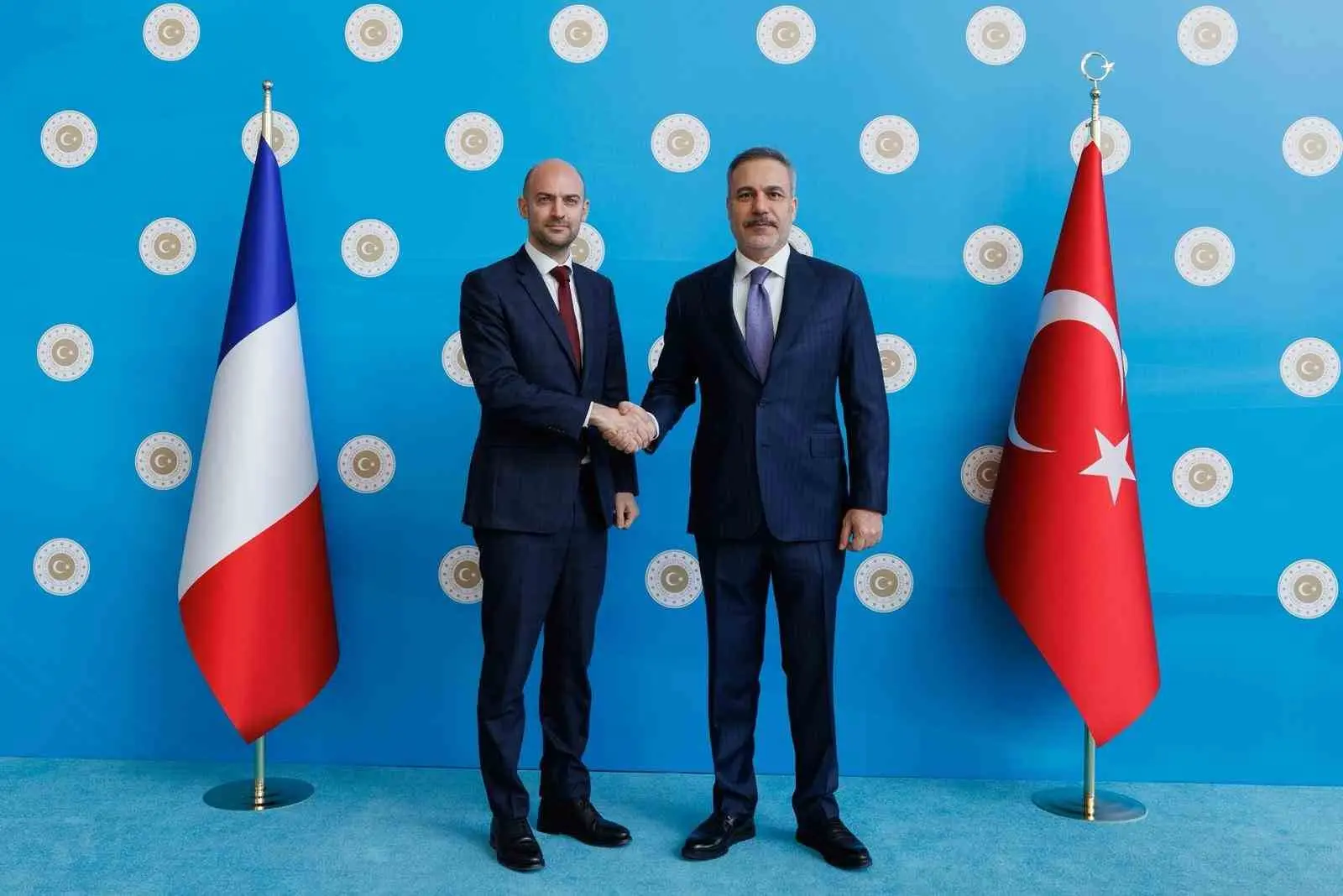 Dışişleri Bakanı Hakan Fidan, Fransız mevkidaşı Jean-Noel Barrot ile bir