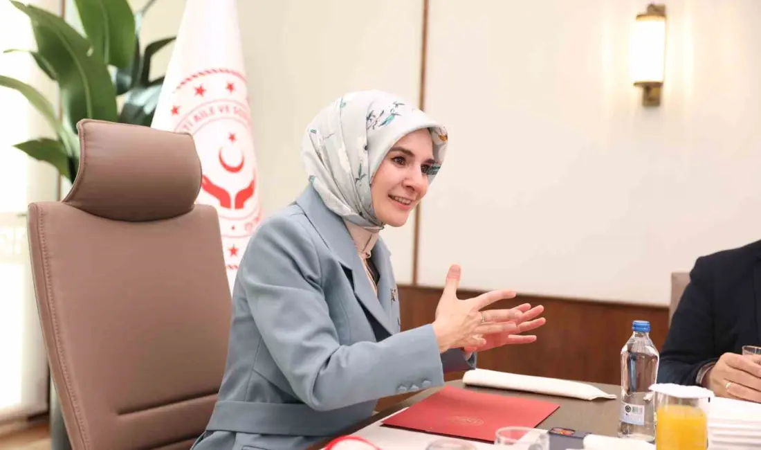 Aile ve Sosyal Hizmetler Bakanı Mahinur Özdemir Göktaş, Aile ve
