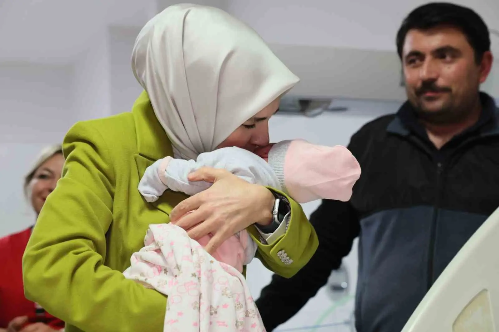 Aile ve Sosyal Hizmetler Bakanı Mahinur Özdemir Göktaş, “Her doğan