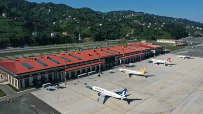 Ulaştırma ve Altyapı Bakanı Abdulkadir Uraloğlu, “Havayolu ile seyahat eden