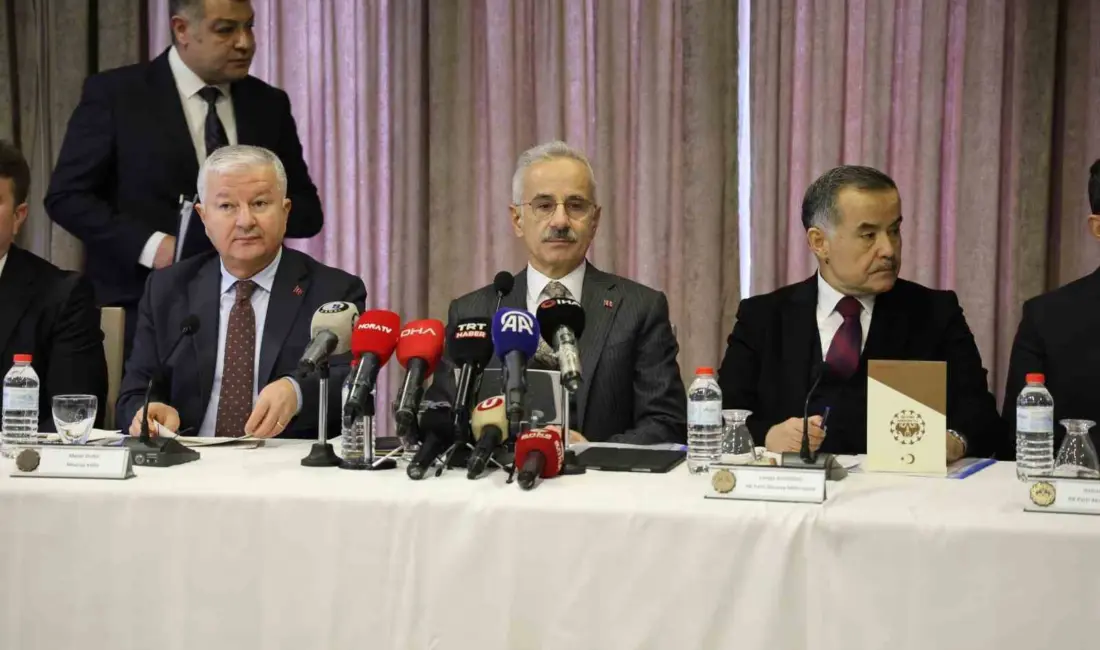 Ulaştırma ve Altyapı Bakanı Abdulkadir Uraloğlu, Terörsüz Türkiye sürecini sekteye