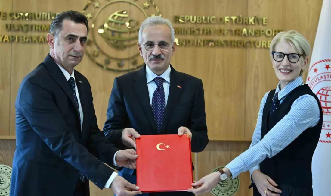 Ulaştırma ve Altyapı Bakanı Abdulkadir Uraloğlu, İngiltere ile yürütülecek Hidrojen