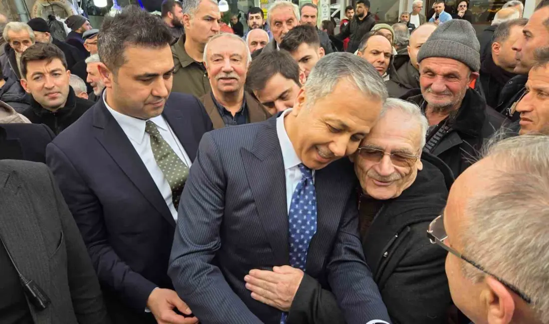 Samsun’da esnaf ziyaretinde bulunan İçişleri Bakanı Ali Yerlikaya, vatandaşlarla kurduğu