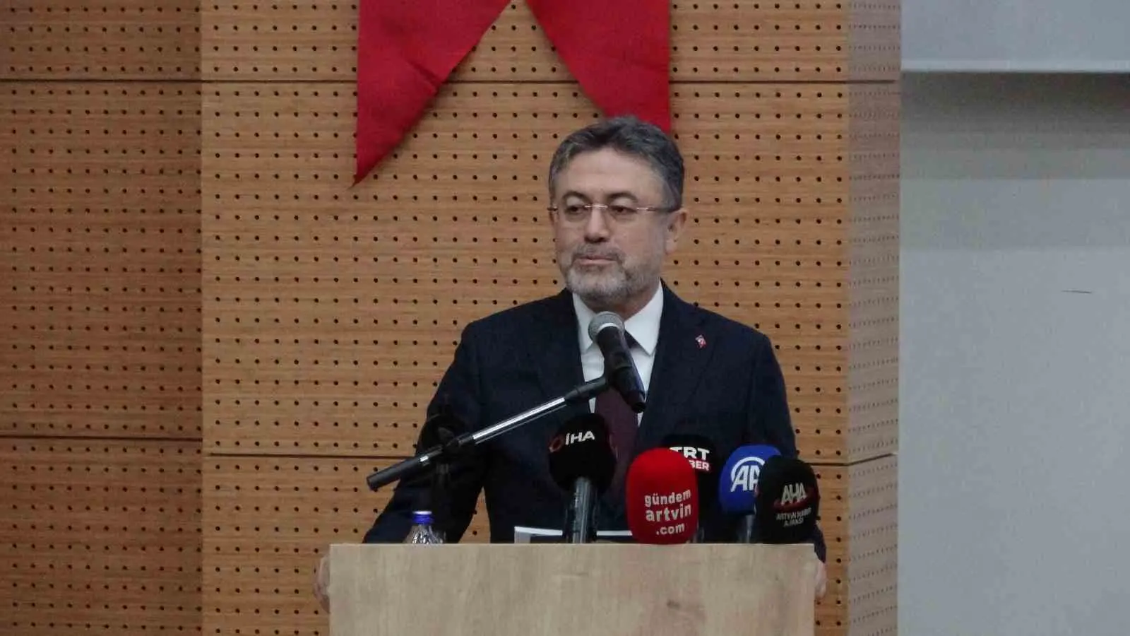 Tarım ve Orman Bakanı İbrahim Yumaklı, Artvin’de yaptığı konuşmada iklim