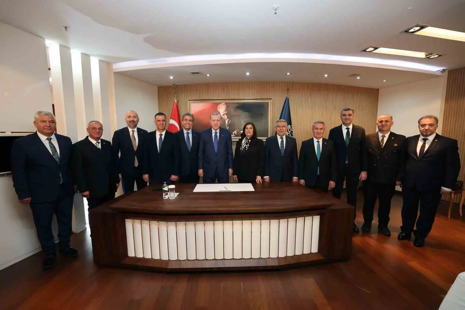 Cumhurbaşkanı Recep Tayyip Erdoğan, Aydın Büyükşehir Belediye Başkanı Özlem Çerçioğlu