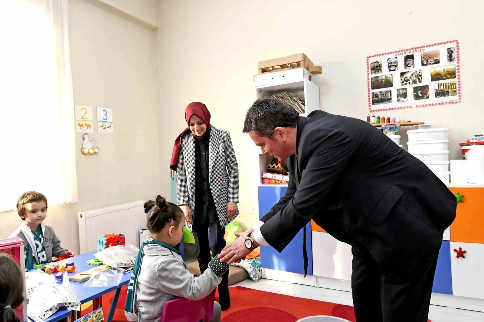 Bursa Valisi Erol Ayyıldız ile Osmangazi Belediye Başkanı Erkan Aydın,