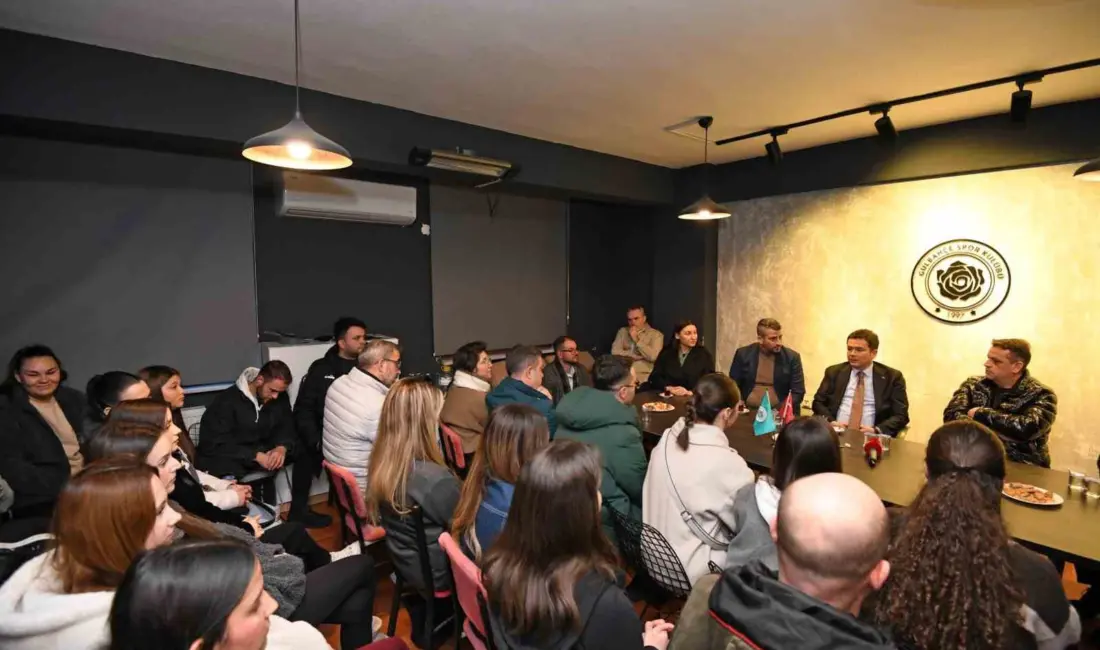 Osmangazi Belediye Başkanı Erkan Aydın, halk dansları aracılığıyla köklü gelenekleri