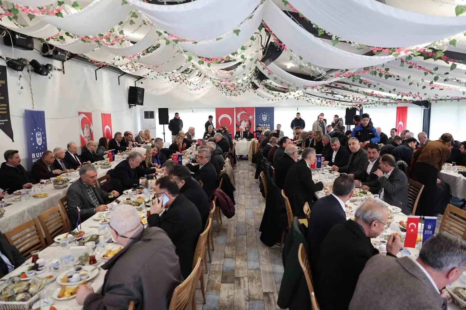 Bursa Büyükşehir Belediye Başkanı Mustafa Bozbey, 1/100.000’lik Çevre Düzeni Planı’nda