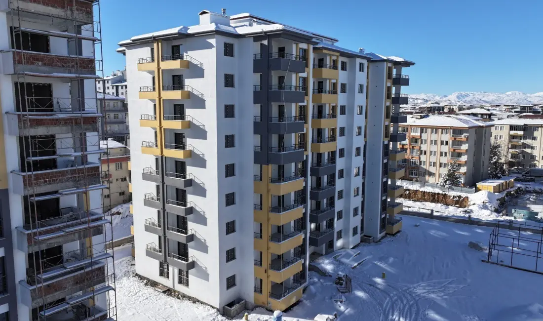 Yeşilyurt Belediyesinin kendi öz kaynaklarıyla Turgut Özal Mahallesinde inşa ettirdiği