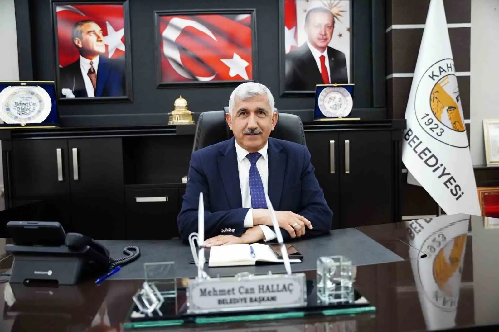 Adıyaman’ın Kahta ilçe Belediye Başkanı Mehmet Can Hallaç, Miraç Kandili