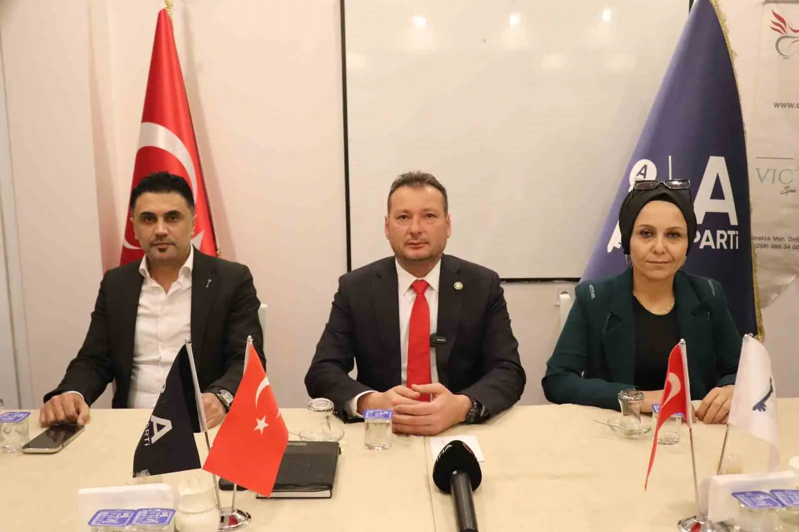 Anahtar Parti İl Başkanı görevine 2 ay önce başlayan Hakan