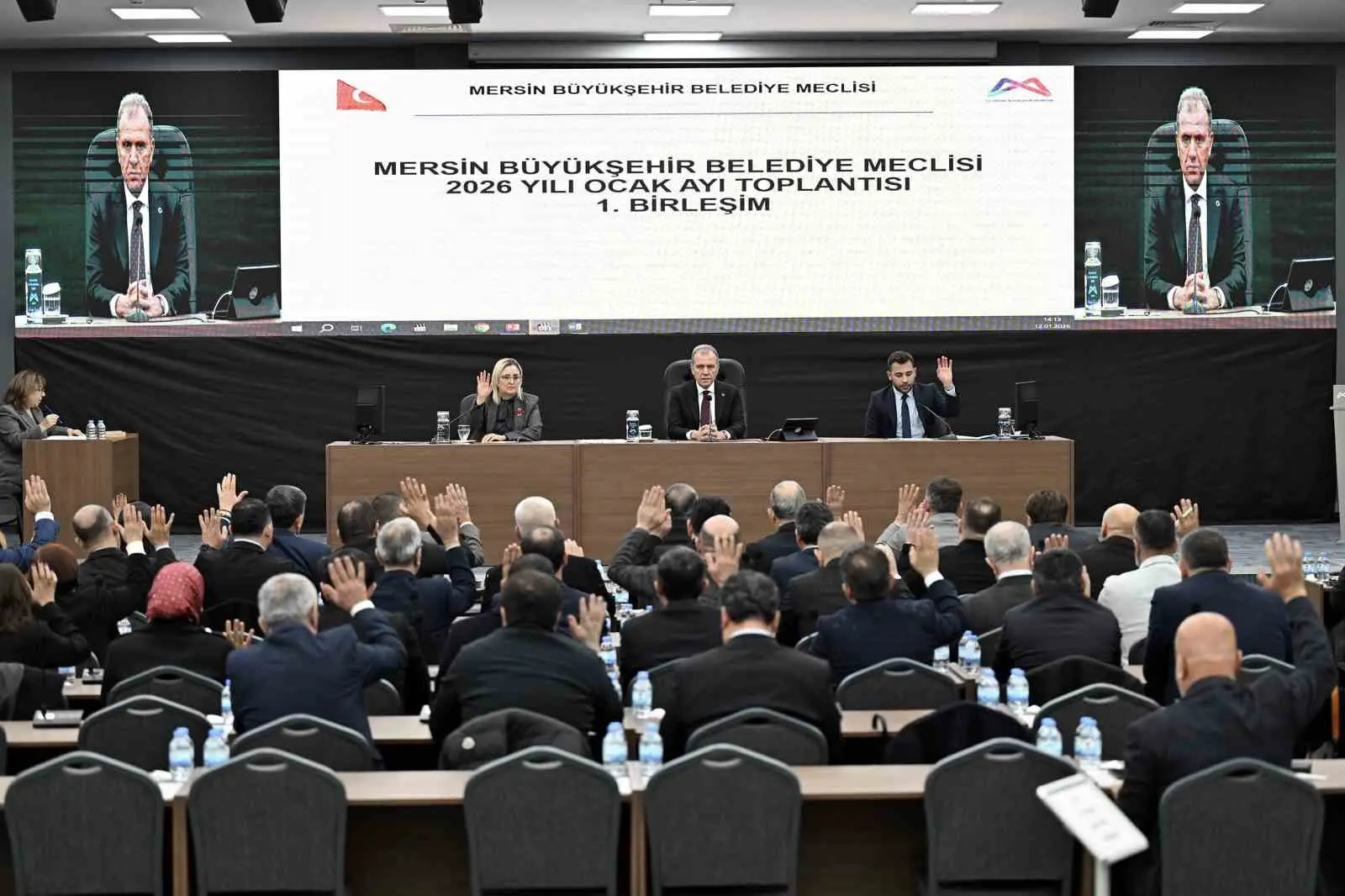 Mersin Büyükşehir Belediye Başkanı Vahap Seçer, 2025 yılında birçok yatırıma