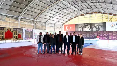 Muratpaşa Belediye Başkanı Ümit Uysal, Yeşildere Mahallesi’nde ya da bilinen