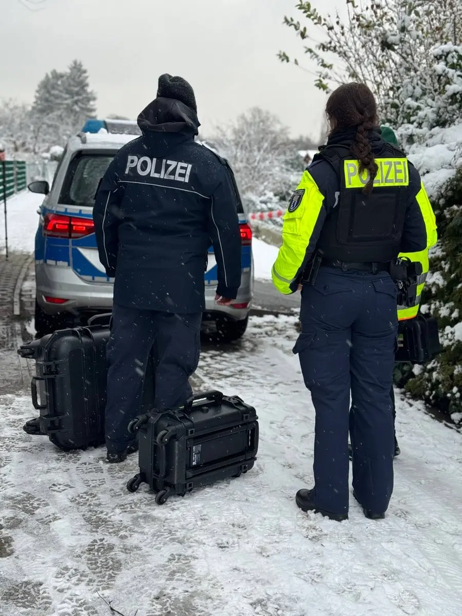 Almanya’nın başkenti Berlin’in güneybatısında çıkan yangının elektrik nakil hatlarına zarar