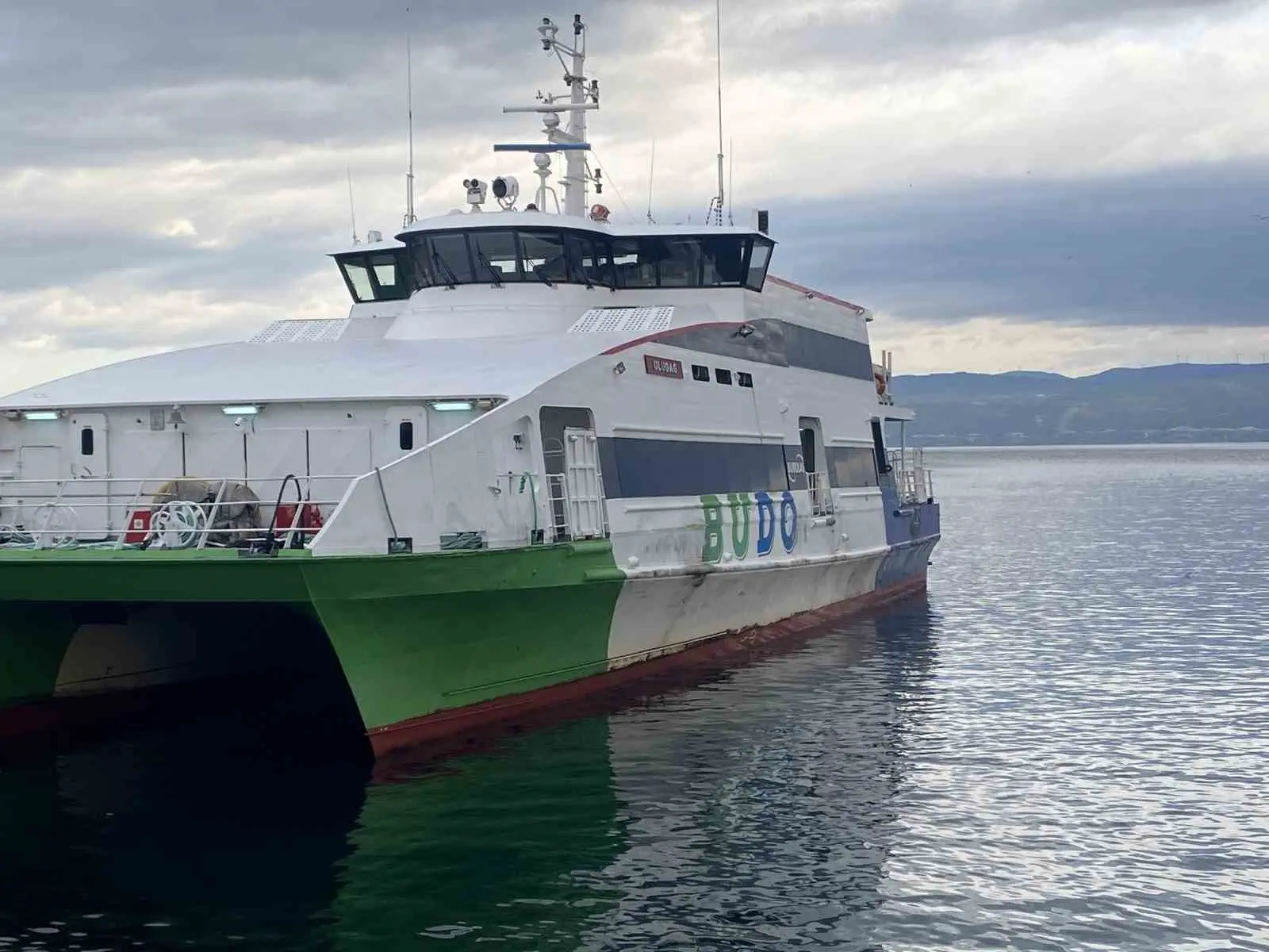 Bursa Deniz Otobüsleri’nin bugün gerçekleşecek 8 seferi olumsuz hava şartları