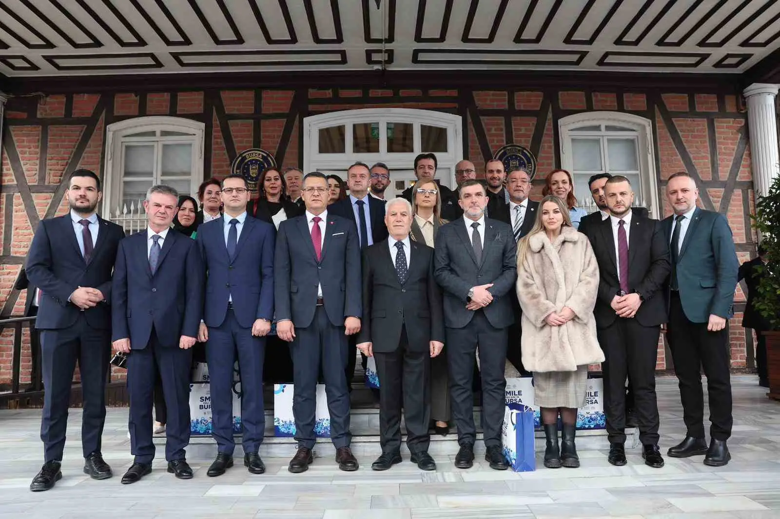 Bursa Büyükşehir Belediye Başkanı Mustafa Bozbey, Sırbistan Sancak Milletvekili Muammer