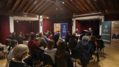 Bursa Büyükşehir Belediyesi’nin düzenlediği ‘Huzur’a Huzursuz Bir Bakış’ söyleşisi, Ahmet