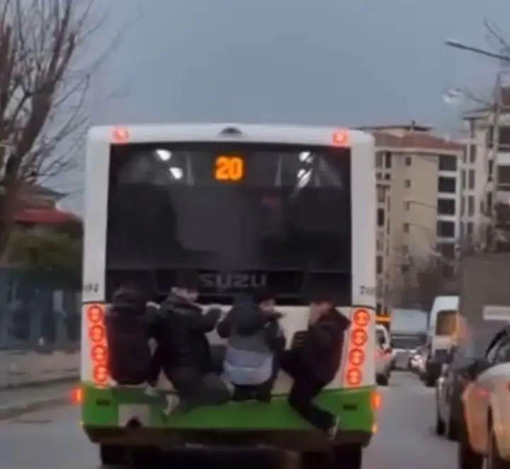 Bursa’nın Yıldırım ilçesine bağlı Millet Mahallesi Cengizhan Caddesi üzerinde seyir