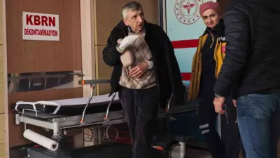 Bursa’nın İnegöl ilçesinde meydana gelen olayda, kamyonetin kasa kapağına elini