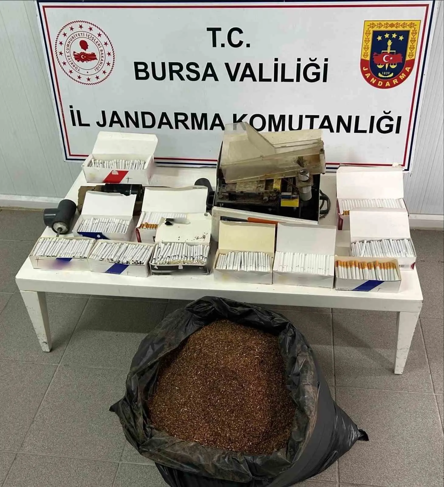 Bursa’nın İnegöl ilçesinde, komutanlık ekiplerince kaçakçılıkla mücadele kapsamında operasyon düzenlendi.