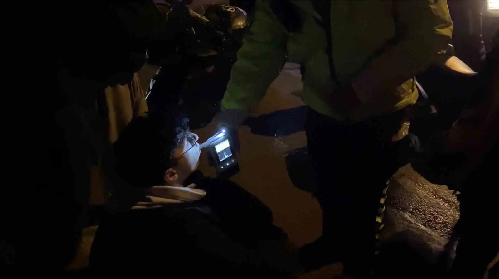 Bursa’nın Osmangazi ilçesinde otomobil ile motosikletin çarpışması sonucu meydana gelen