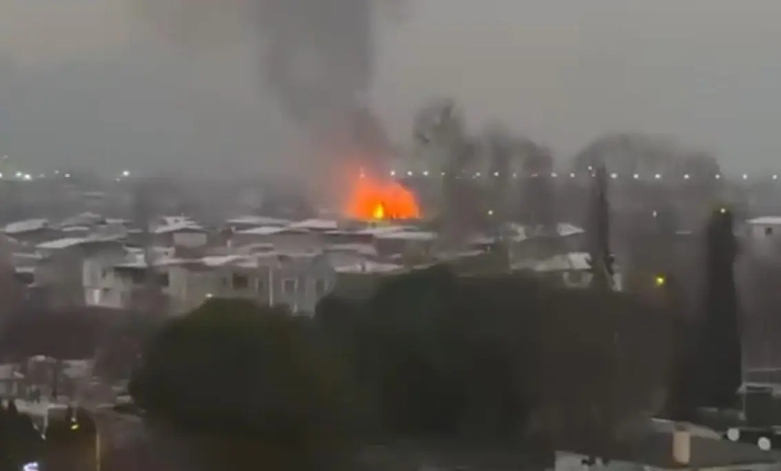 Bursa’nın merkez Yıldırım ilçesinde bir ahşap palet fabrikasında yangın çıktı.