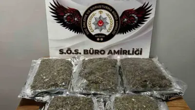 Bursa’da Nilüfer İlçe Emniyet Müdürlüğü ekiplerince gerçekleştirilen operasyonda 3 kilo