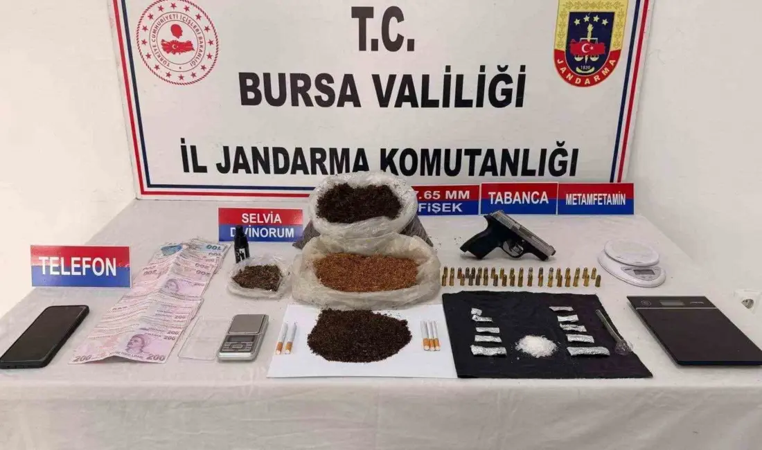Bursa’nın Yıldırım ilçesinde jandarma ekiplerince düzenlenen operasyonda, çok miktarda uyuşturucu