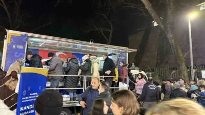 Bursa’da Miraç Kandili dolayısıyla vatandaşlar camilere akın ederek mübarek geceyi