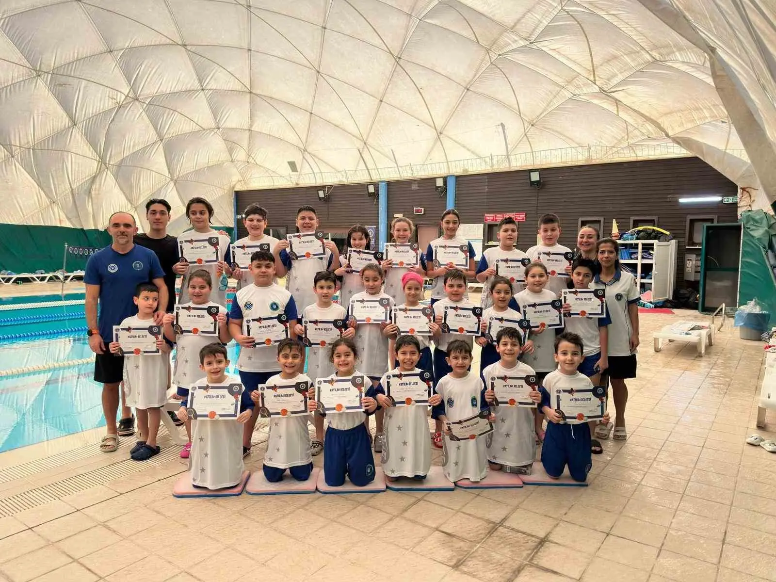 Bursa Büyükşehir Belediyesi tarafından düzenlenen Kış Spor Okulları’nda dördüncü dönemi