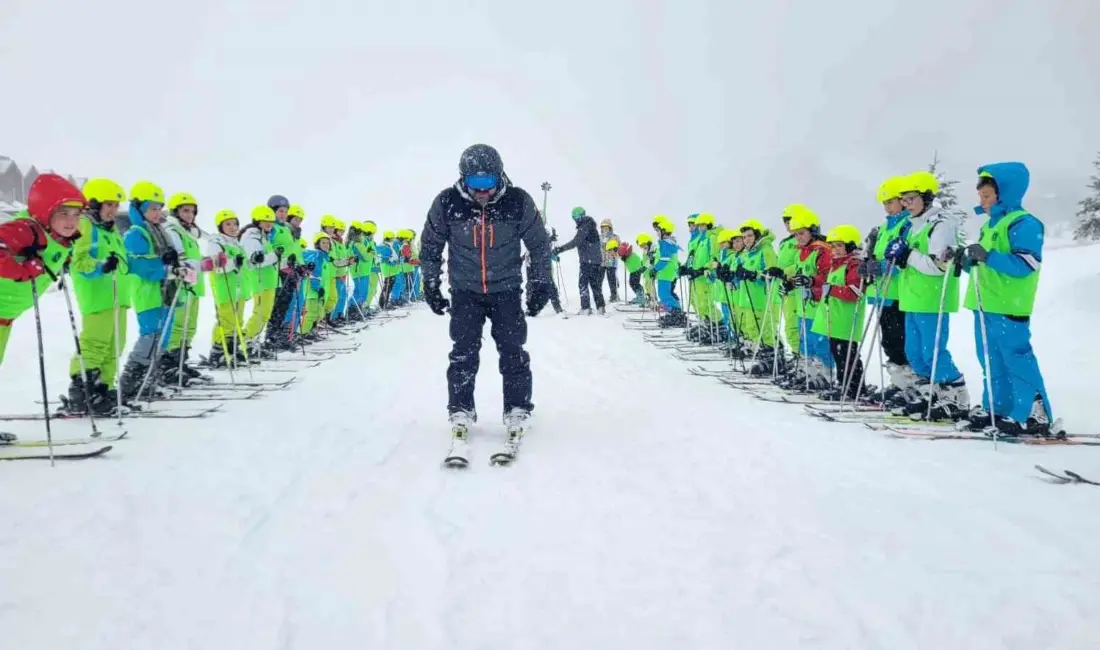 Bursa Büyükşehir Belediyesi’nin düzenlediği ‘Kayak Projesi’ kapsamında Uludağ ile ilk