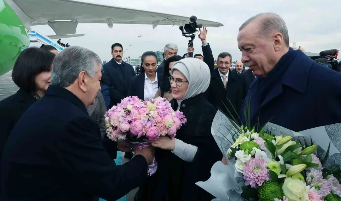 Cumhurbaşkanı Recep Tayyip Erdoğan, Özbekistan Cumhurbaşkanı Şevket Mirziyoyev’i resmi törenle