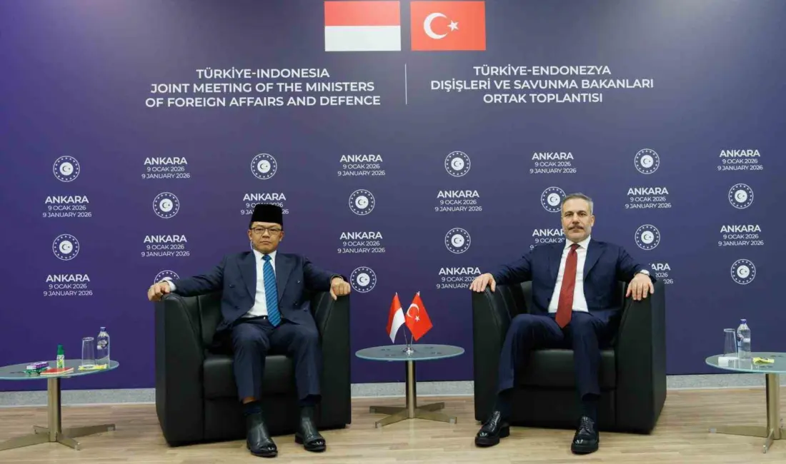 Dışişleri Bakanı Hakan Fidan, Endonezya Dışişleri Bakanı Sugiono ile bir