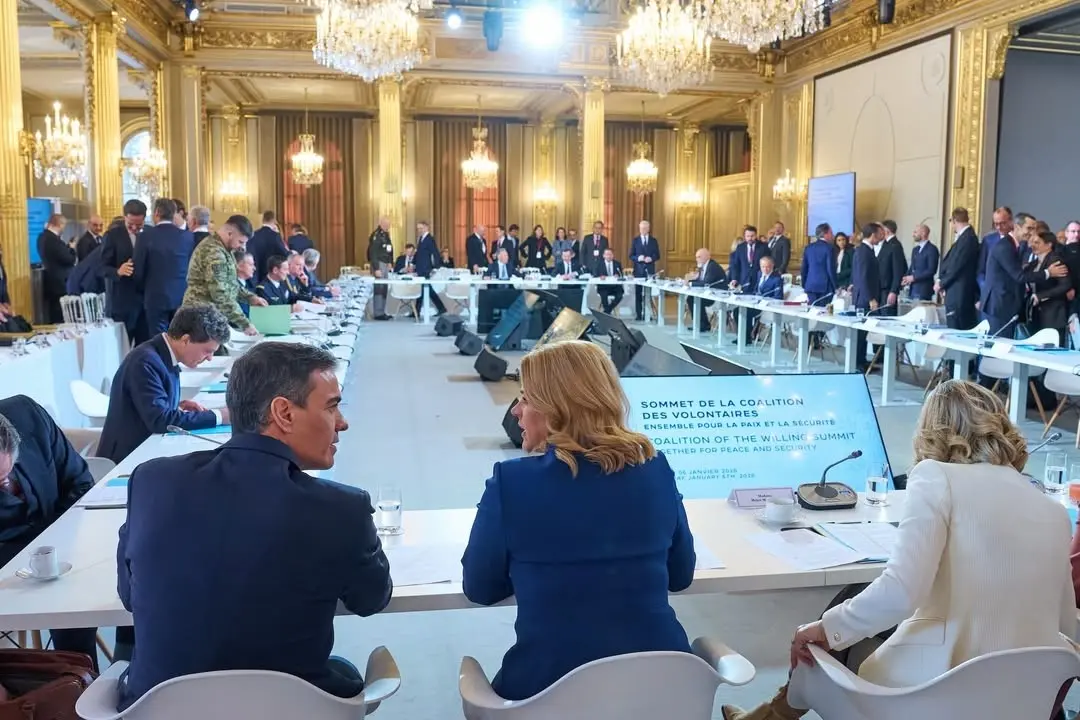 Fransa’nın başkenti Paris’te düzenlenen Ukrayna konulu Gönüllüler Koalisyonu Zirvesi, 27