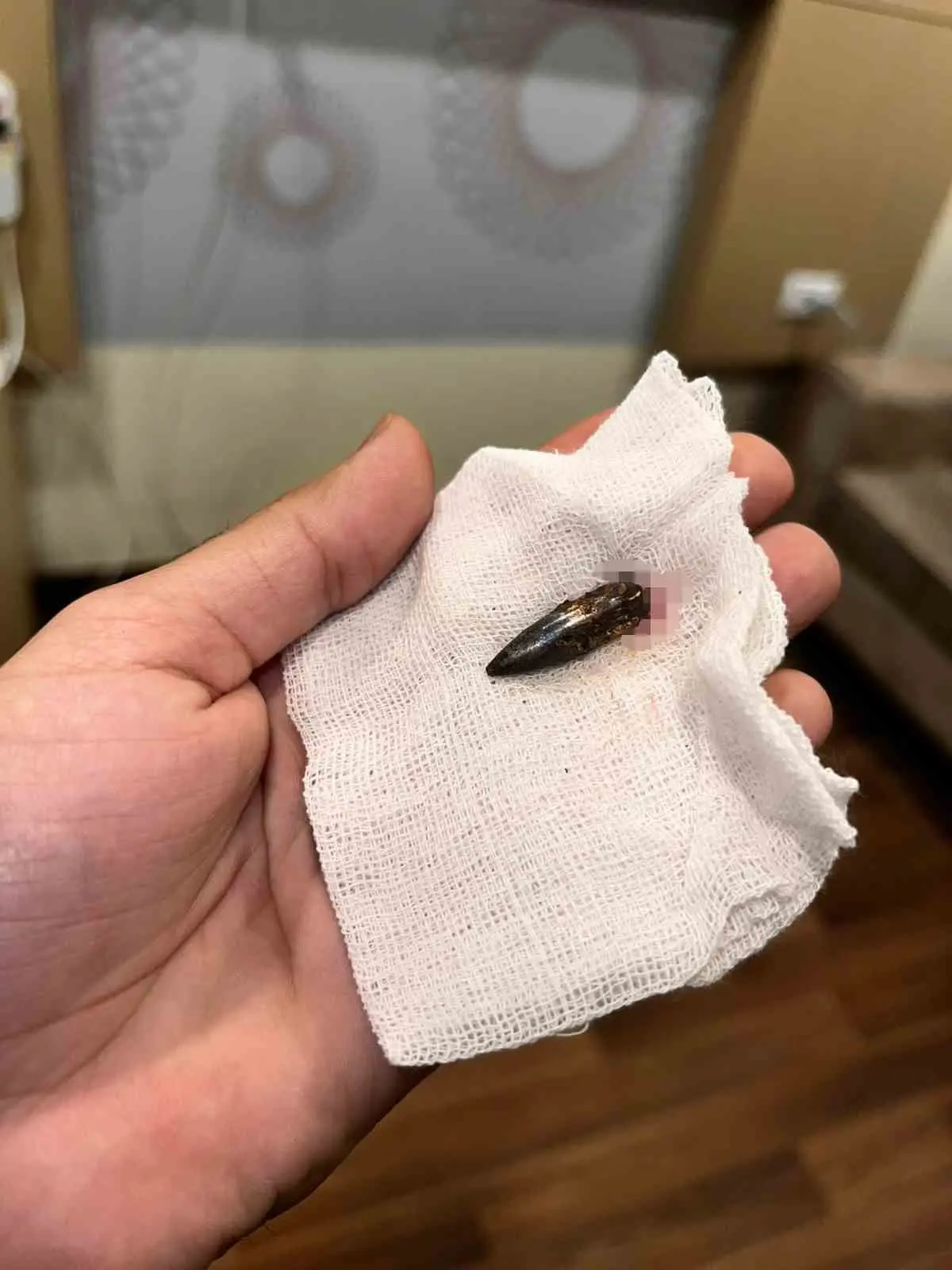 İsrail ordusunun Gazze Şeridi’ne yönelik saldırılarında başından vurulan küçük Awad,