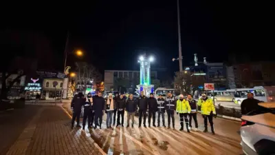 Gemlik’te protokol üyeleri, 2026 yılına halkın huzur ve güvenliği için