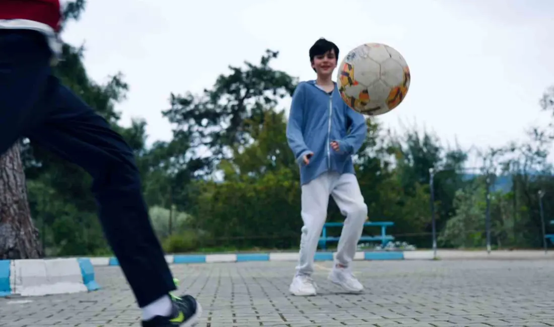 Genç oyuncu Mustafa Konak’ın rol aldığı “Yerçekimi” adlı kısa film,