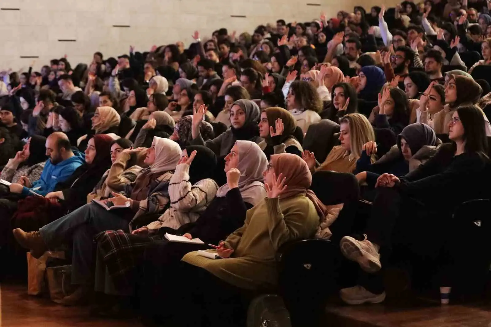 Bursa Büyükşehir Belediyesi, KPSS ve Akademik Giriş Sınavı’na (AGS) hazırlanan