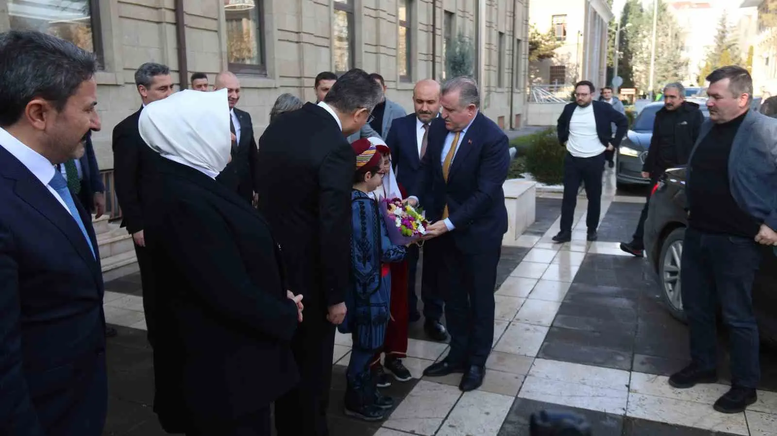 Bir dizi ziyaret ve program için Eskişehir’e gelen Gençlik ve