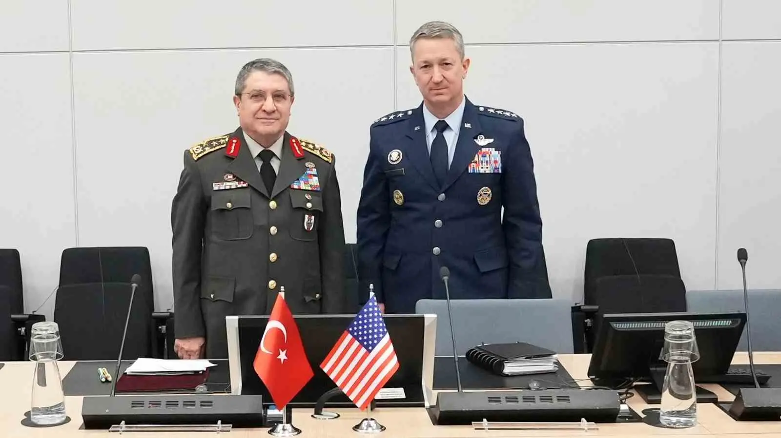 Genelkurmay Başkanı Orgeneral Selçuk Bayraktaroğlu, Belçika’nın başkenti Brüksel’de NATO Askeri