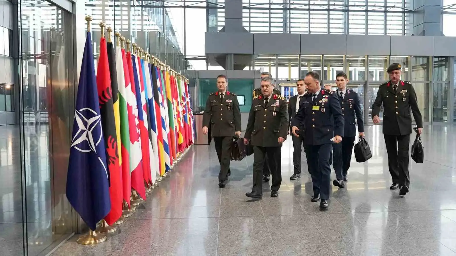 Genelkurmay Başkanı Orgeneral Selçuk Bayraktaroğlu Brüksel’de NATO Daimî Temsilcisi Basat