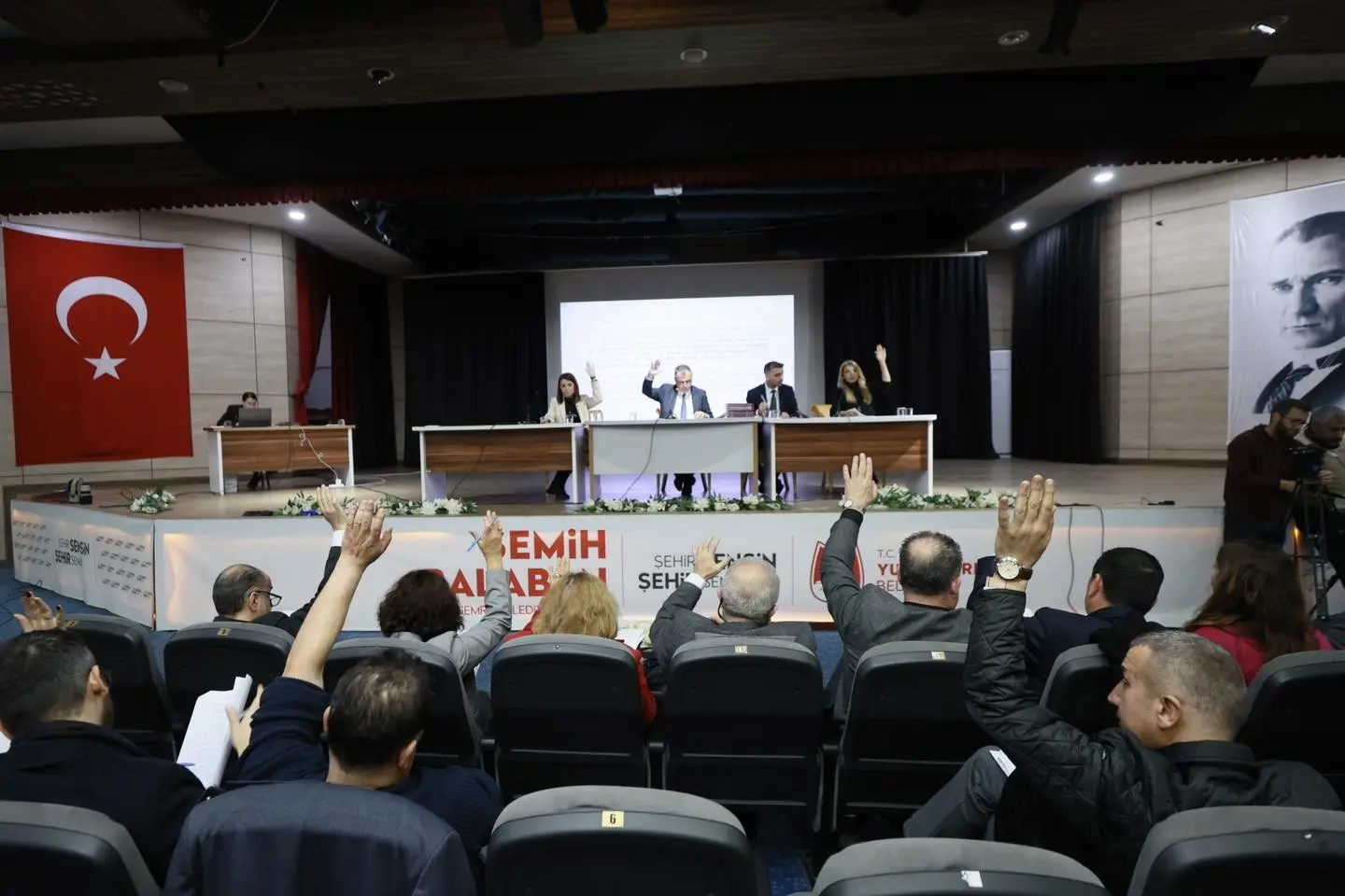 Yunusemre Belediye Meclisi, 2026 yılının ilk toplantısında genç yaşta hayatını