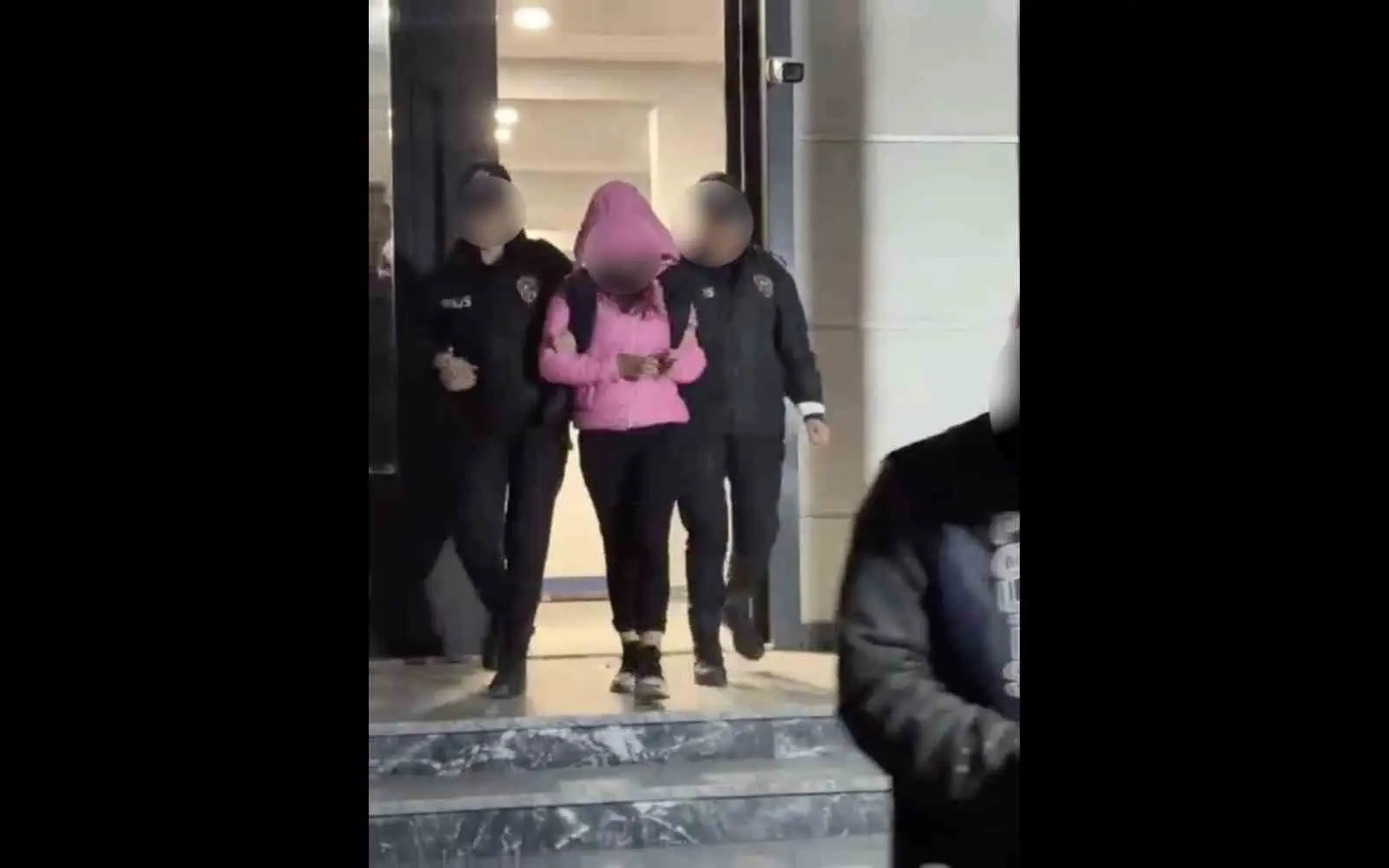 Bursa Emniyet Müdürlüğü tarafından aranan şahısların yakalanmasına yönelik yürütülen çalışmalar